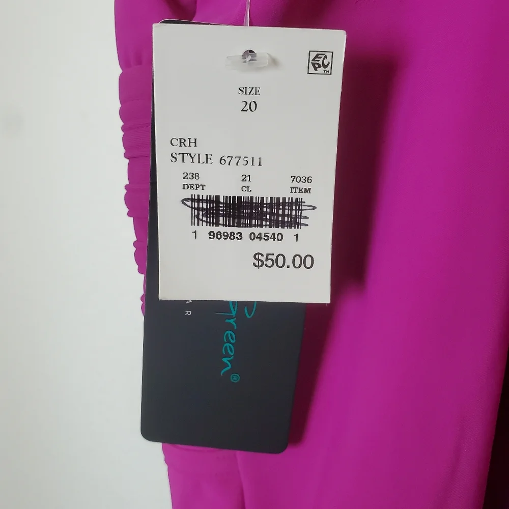 Aqua Green NWT Women's Magenta Pink‎ One-Piece Swimsuit With Adjustable Straps